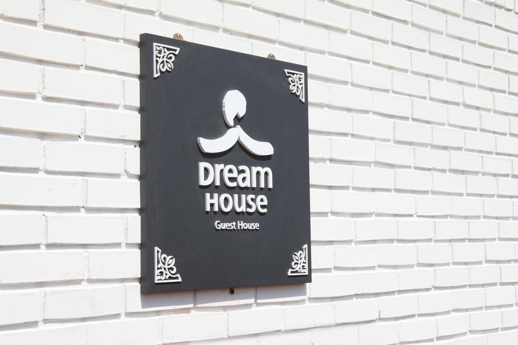 Dream House Hostel โซล ภายนอก รูปภาพ